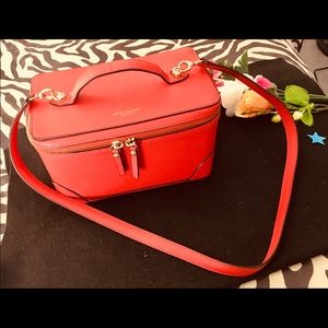 HENRI BENDEL TRAINCASE CORAL W/ Lg Dust Bag